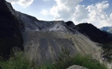  貴州甕安江界河國家級風(fēng)景名勝區(qū)內(nèi)違法開采磷礦